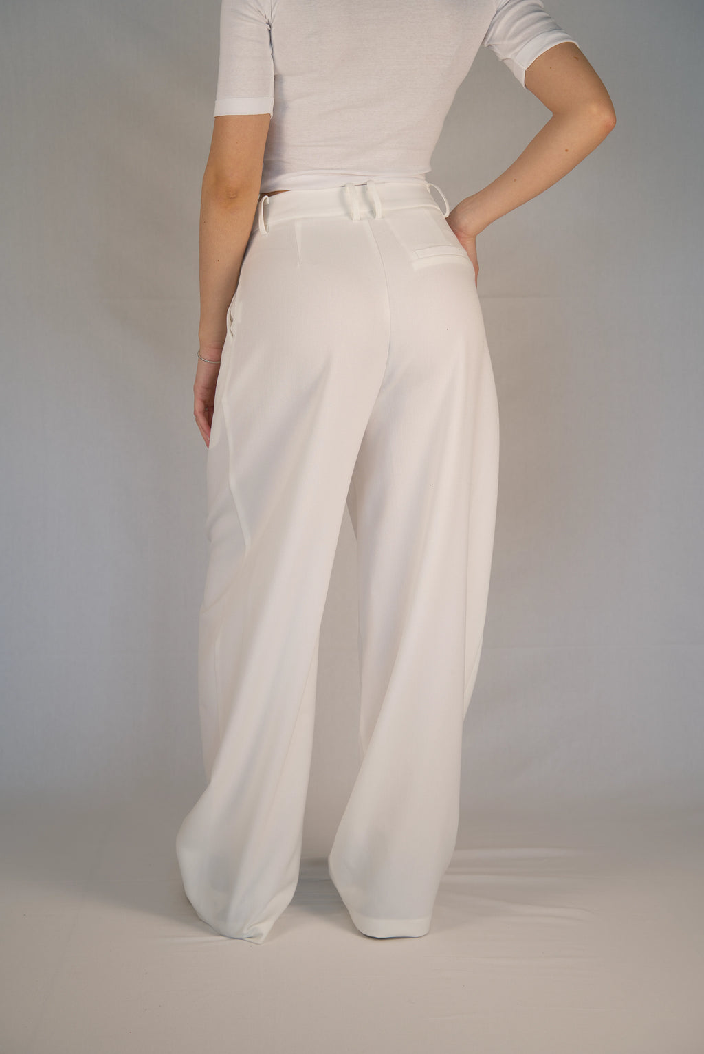 Pantalone a palazzo elegante