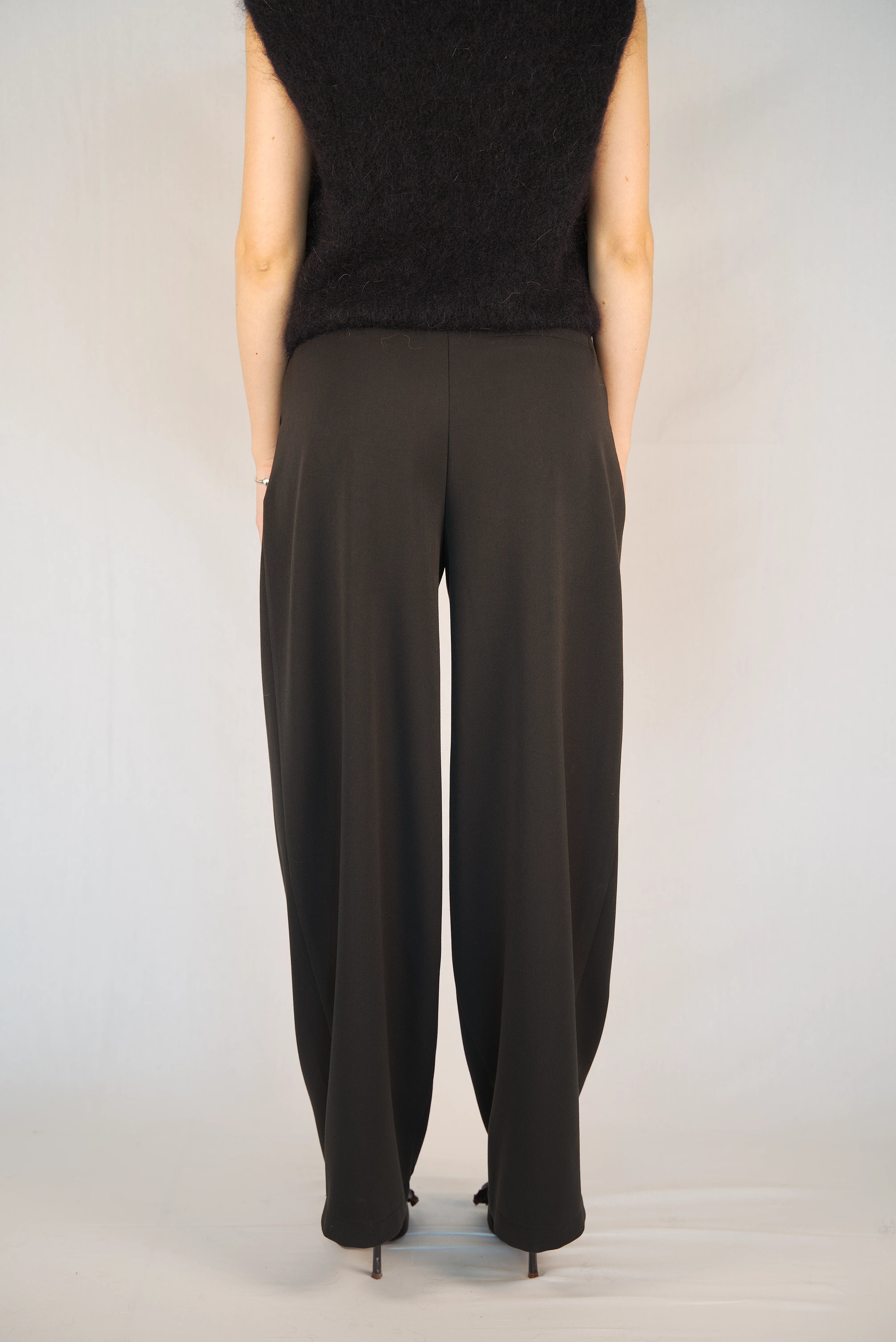 Pantalone a palazzo elegante